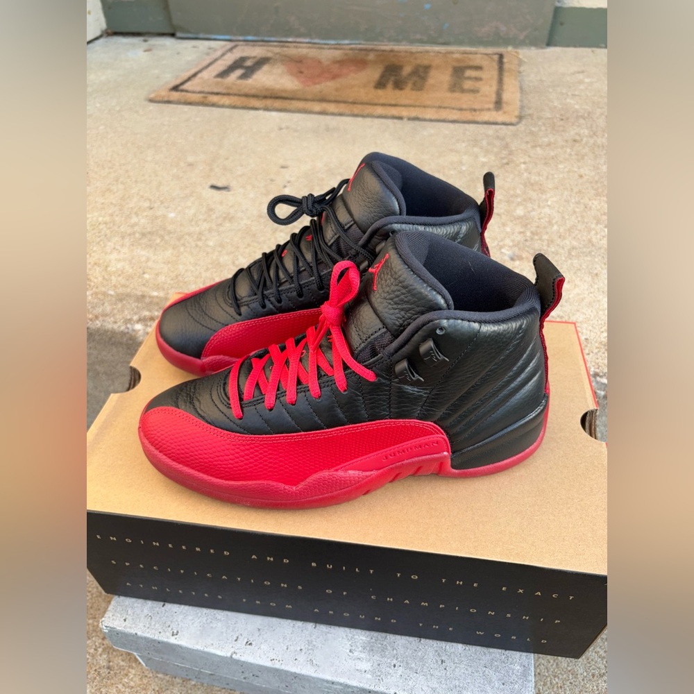 Air Jordan 12 retro OG  ‘Flu Game’(2024) Sz 8 men’s , like Brand new - Picture 7 of 10